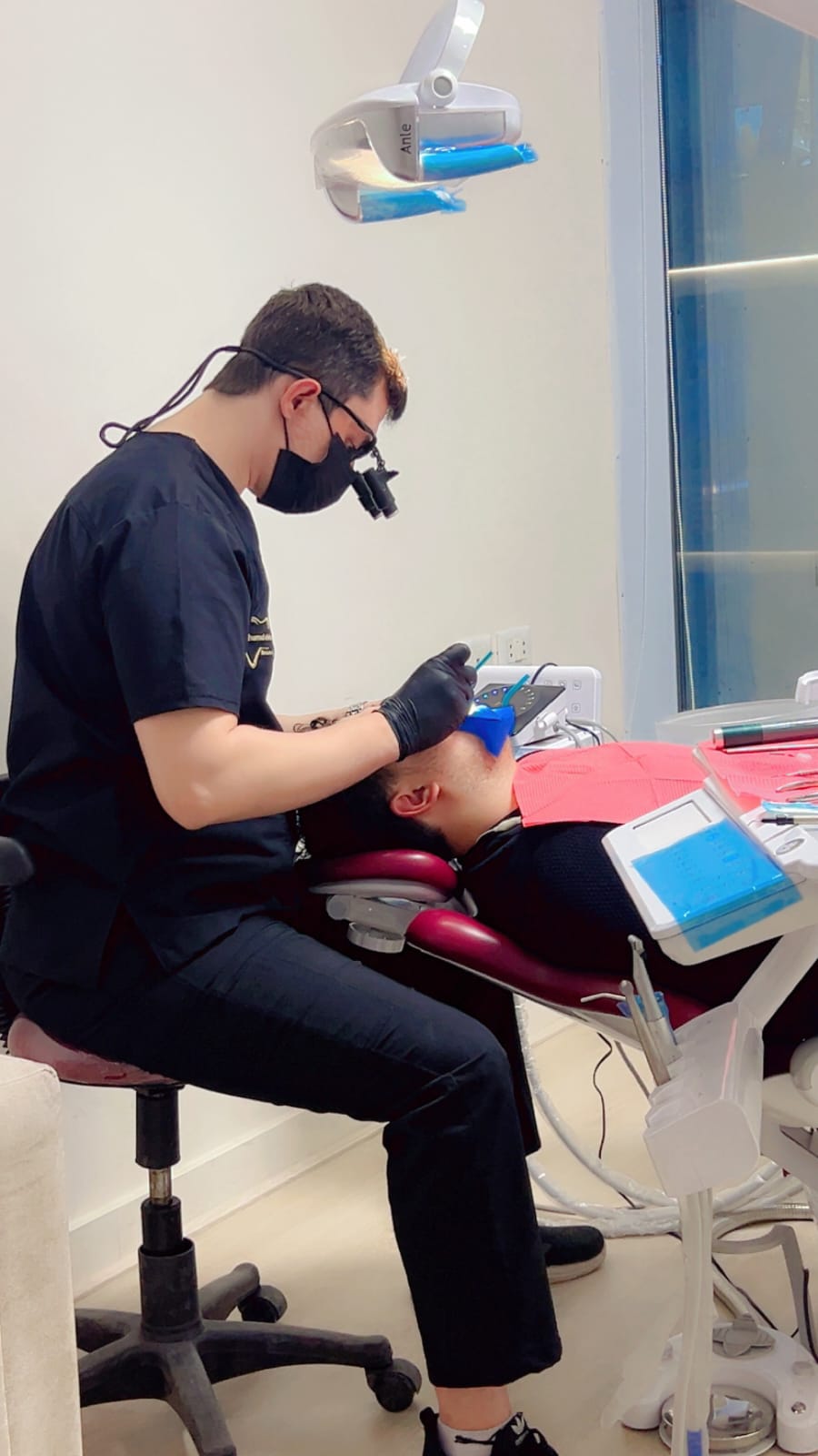 دكتور محمد الشناوي - زراعة الأسنان